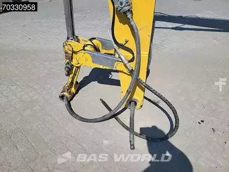 geen  CAT Lift Trucks MH3024 Dutch Machine (14)