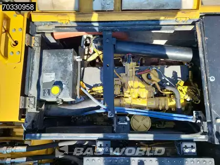geen  CAT Lift Trucks MH3024 Dutch Machine (17)