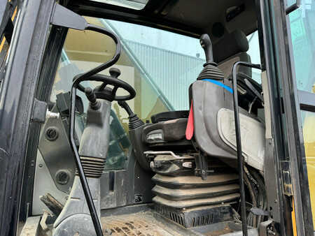 nessuno  CAT Lift Trucks MH3022 (18)