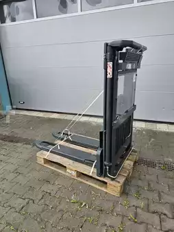Standard  Linde D14 AP (1)