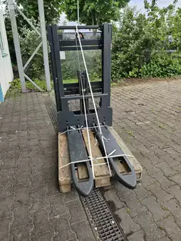 Standard  Linde D14 AP (2)