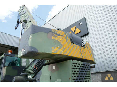 ingen  Grove RT875 Ex-army (17)