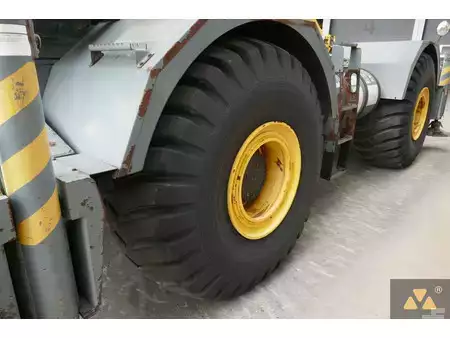 nessuno  Grove RT700E (40)