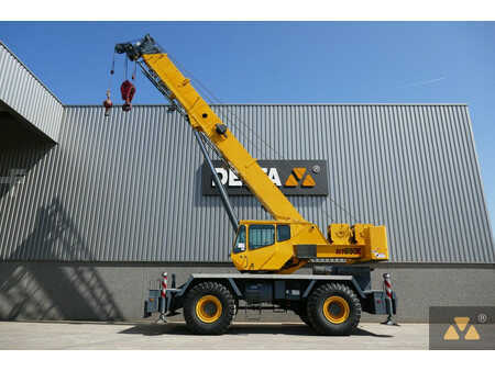 geen  Grove RT650E (1)