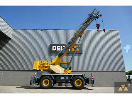 geen  Grove RT650E (2)