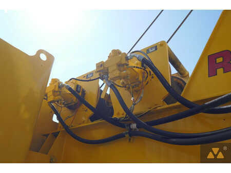 geen  Grove RT650E (21)