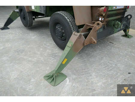 žádný  Terex LRT110 Ex-Army (21)