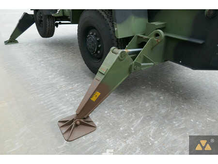 žádný  Terex LRT110 Ex-Army (23)