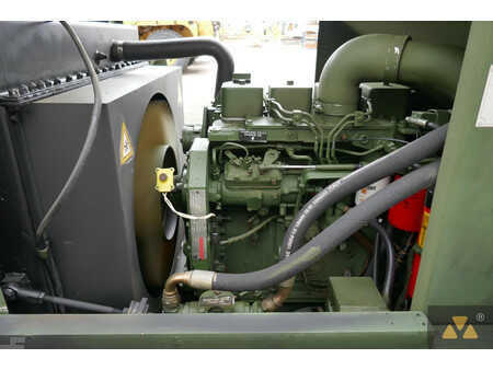 žádný  Terex LRT110 Ex-Army (28)