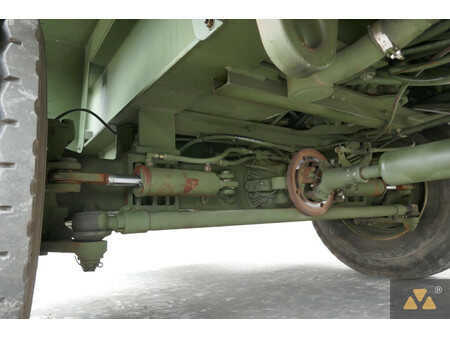 žádný  Terex LRT110 Ex-Army (40)