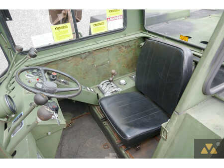 žádný  Terex LRT110 Ex-Army (7)