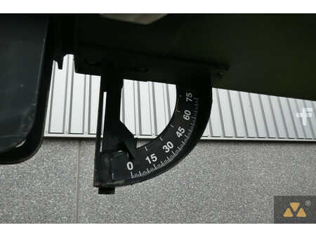 žádný  Terex LRT110 Ex-Army (30)