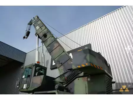 Nenhum  Grove RT875 Ex-army (13)