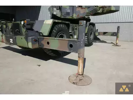 Nenhum  Grove RT875 Ex-army (23)