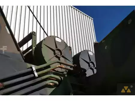 Nenhum  Grove RT875 Ex-army (29)