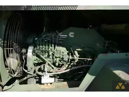 Nenhum  Grove RT875 Ex-army (35)