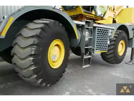 Nenhum  Grove RT890E (32)