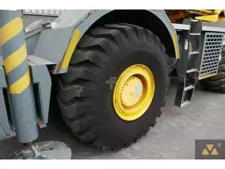 Nenhum  Grove RT890E (36)