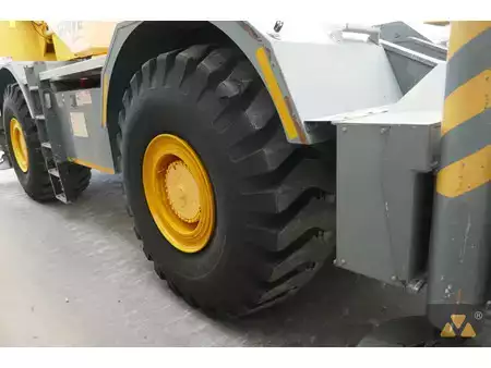Nenhum  Grove RT890E (39)