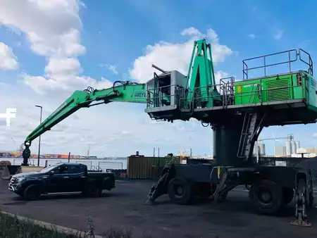 nessuno  Mantsinen M70 (1)