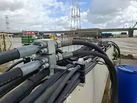 Nenhum  Sennebogen 830 E K17 (only upperstructure with damaged cabin) (15)