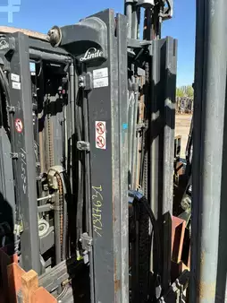 Triplex  Linde E16C-02  386 series (1)
