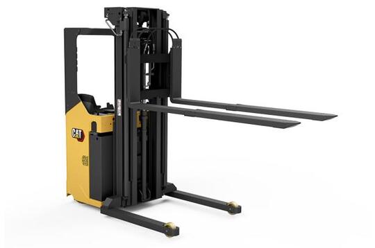 Two new stackers from Cat® Lift Trucks with telescopic fork