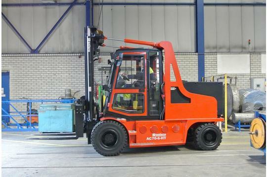 RANIERO FORKLIFT