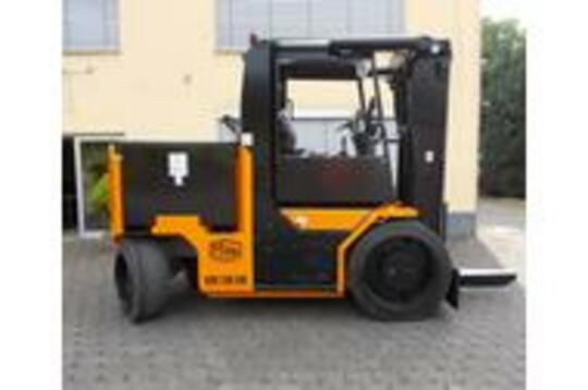 Compact forklift