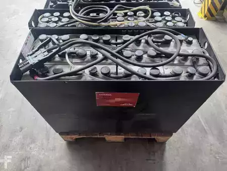 Свинцева кислота 2014  Midac 24V Batterie 625 Ah Bj. 2014 Leistung 65% (3)