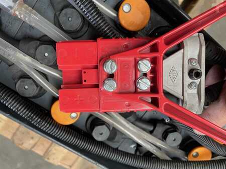 Neznámý 2020  Midac 24 Volt I  2 PZS 250 (4)