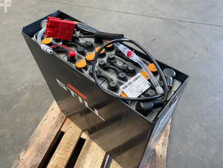 tuntematon 2019  [div] 24 Volt I 2PzS 250 (1)