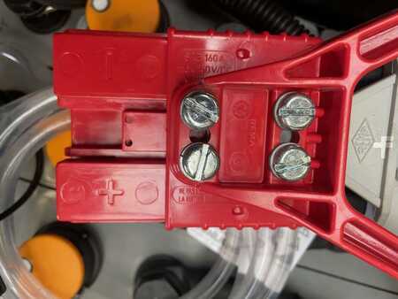 tuntematon 2023  [div] Sunlight I 24 Volt I 3 PzS 375 (4)