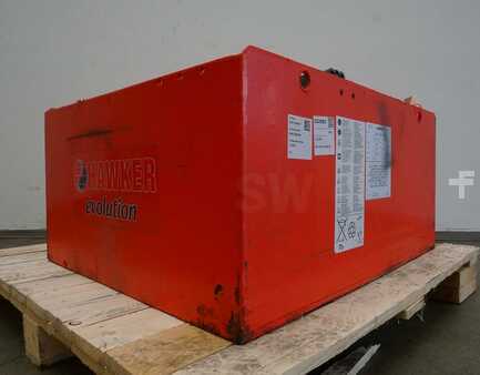 kwasowo-ołowiowy 2014 HAWKER 48 Volt 8 PzS 600 Ah (1)