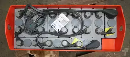 Gelové 2014  GRUMA 24 Volt 3 PzV 213 Ah (3)