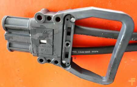 Batería otros 2014  GRUMA 24 Volt 2 PzB 150 Ah (4)