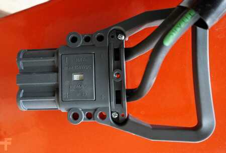Plomo ácido 2019  Keckeisen 24 Volt 2 PzS 250 Ah (4)