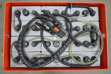 PzS 2014  GNB 24 Volt 5 PzS 625 Ah (3)