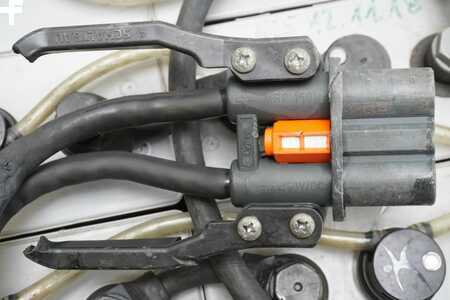 PzS 2014  GNB 24 Volt 5 PzS 625 Ah (4)