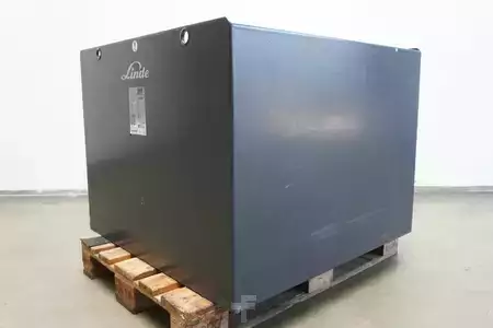 PzS 2023  Sunlight 80 Volt 6 PzS 930 Ah (2)
