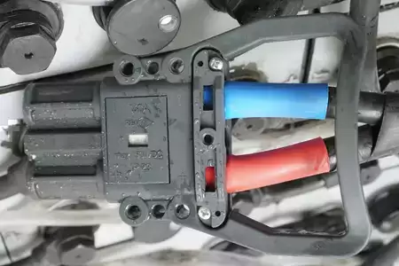 PzS  2024  GRUMA 80 Volt 4 PzS 320 Ah (4)