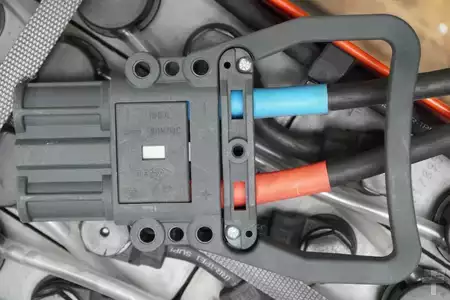 PzS 2021  GRUMA 24 Volt 2 PzS 250 Ah (4)