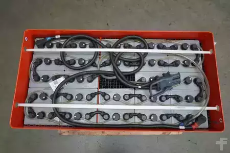 Свинцева кислота 2015  GRUMA 48 Volt 5 PzS 700 Ah (3)