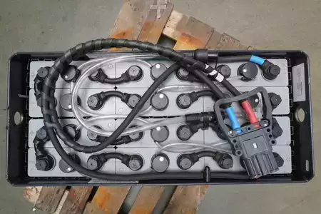 kwasowo-ołowiowy 2024  GRUMA 24 Volt 3 PzS 375 Ah (3)