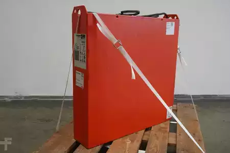 Baterie inne 2016  GRUMA 24 Volt 2 PzB 200 Ah (1)
