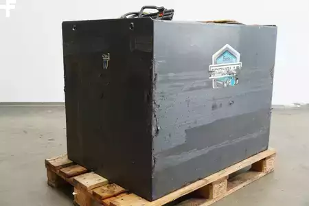 Baterie ostatní 2021  GRUMA 80 Volt 4 PzQ 688 Ah (2)