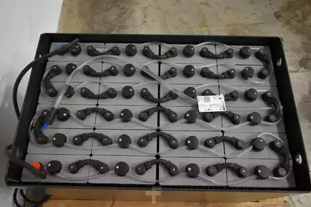 PzS 2025  GRUMA 48 Volt 4 PzS 500 Ah (3)