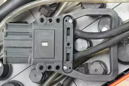 Plomo ácido 2020  GRUMA 24 Volt 2 PzS 250 Ah (4)