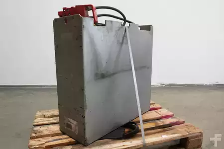 PzS 2019  Hawker 24 Volt 4 PzS 620 Ah (2)