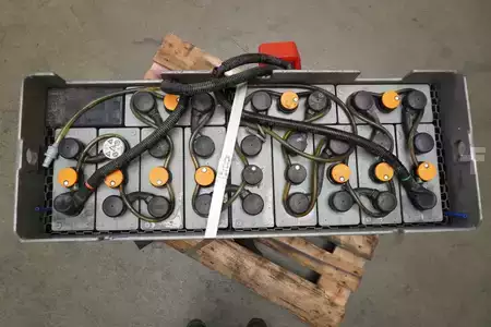 PzS 2019  Hawker 24 Volt 4 PzS 620 Ah (3)